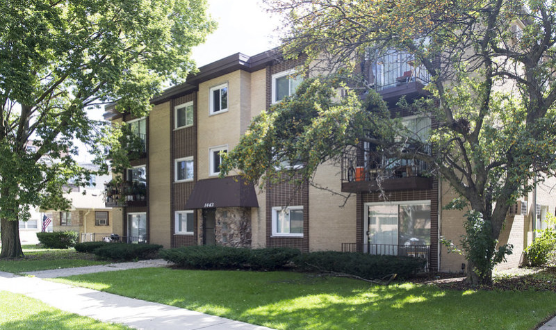 Just Closed: 33 Units in Des Plaines Funded with Low-Cost Mezzanine Debt